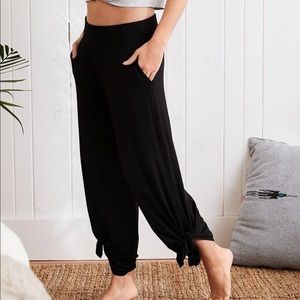 Aerie island pants